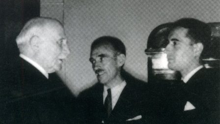 Source: Photo de couverture du livre de Pierre Péan Une jeunesse française François Mitterrand 1934